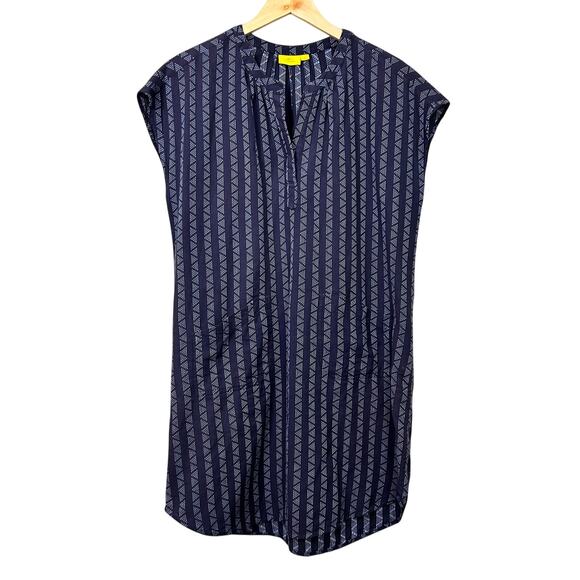 Roller Rabbit Erica Wilson Natori Blue Embroidered Boho Shift Tunic Dress Medium - Picture 1 of 7